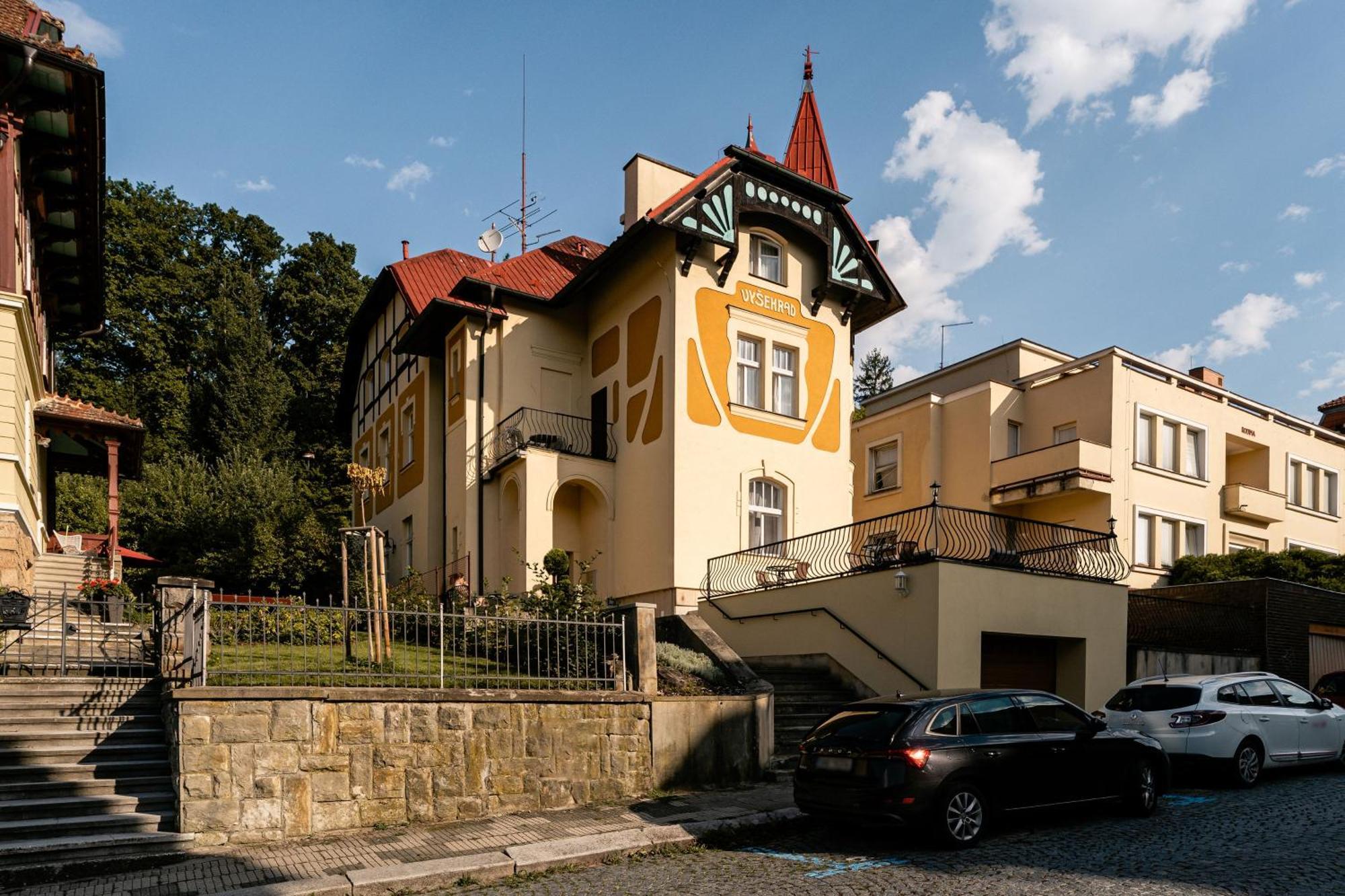 לוהקוביק Vila Vysehrad מראה חיצוני תמונה